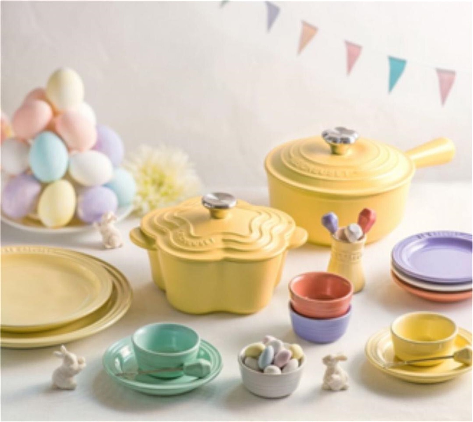 Le Creuset Cocotte Fleur Mimosa 20cm Flower Limited Rare Le Creuset Cocotte Fleur Mimosa 20cm Flower Limited Rare