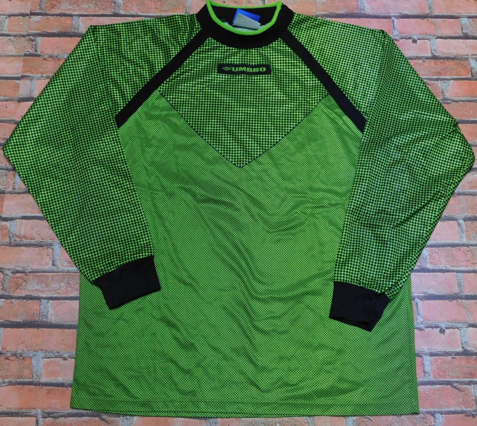 90’ UMBRO サッカーシャツ　セットアップ　ロゴ刺繍　フェルト　アメカジ UMBRO - Z889アンブロ ジャージ ワンポイント刺繍ロゴ90s大文字