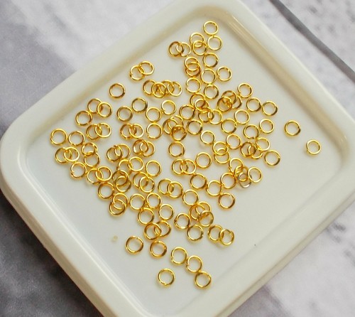 200 Gold Plated Open 3mm Jump Rings, Jewelry Supplies, DIY Beading Supplies