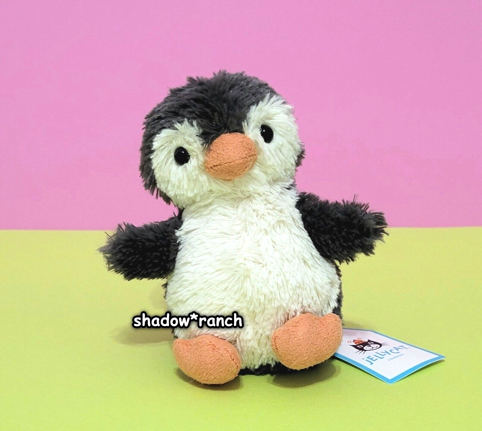 新作  Peanut Penguin Pouch 新品タグ付き Jellycat Stuffed Animal Plush Pouch, Peanut Penguin – To The