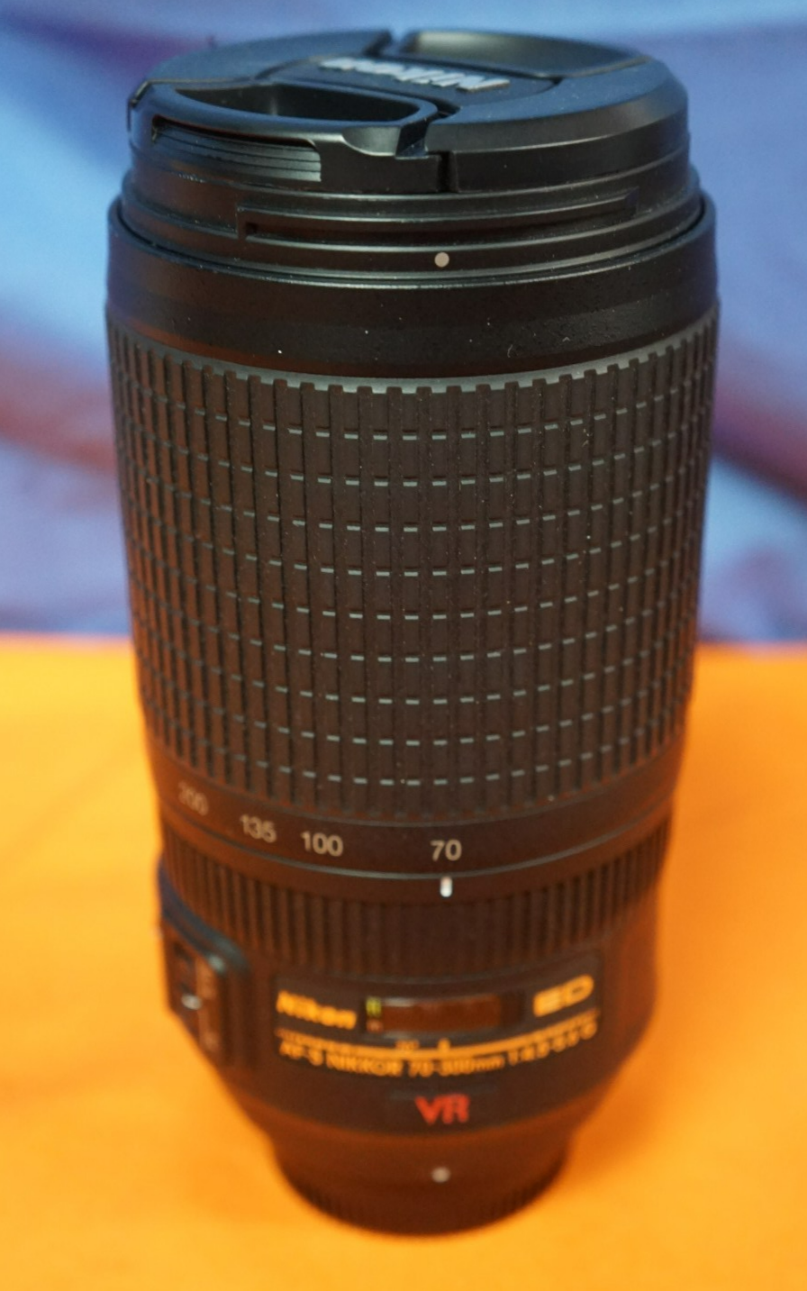 Nikon AF-S Nikkor 70-300MM 1:4.5-5.6 G Zoom Lens VR Made In
