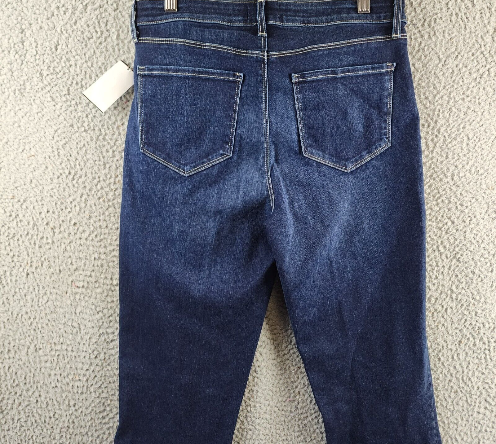 L'AGENCE Selma Sleek High Rise Baby Bootcut Jeans Women's 29 Alpine Button Zip - Picture 14 of 15