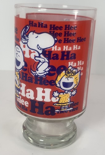 Rare Vintage 1965 Peanuts Snoopy Ha Ha Hee Hee large oversize glass tumbler