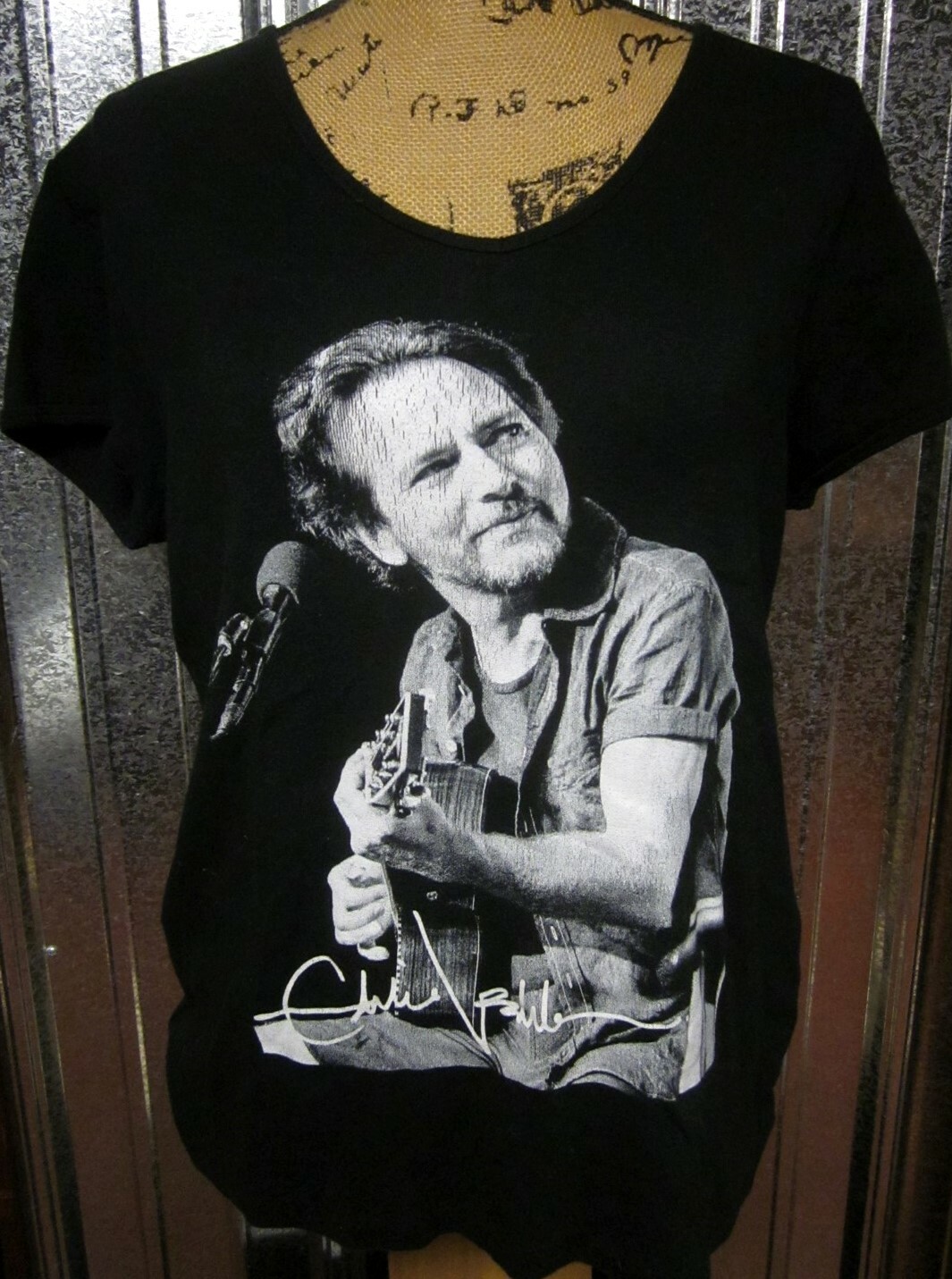 PEARL JAM juniors 2XL concert tee Eddie Vedder lyrics Black