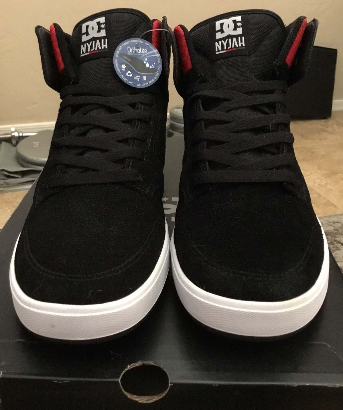 dc shoes size 11.5