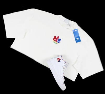 Adidas Originals Women's 3D Trefoil Tee & Nizza Hi Shoes Set Pure White