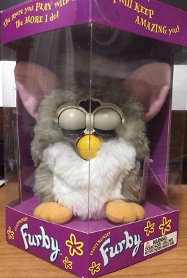 Furby ホワイト 箱付き　動作確認済み Furby ホワイト 箱付き 動作確認済み