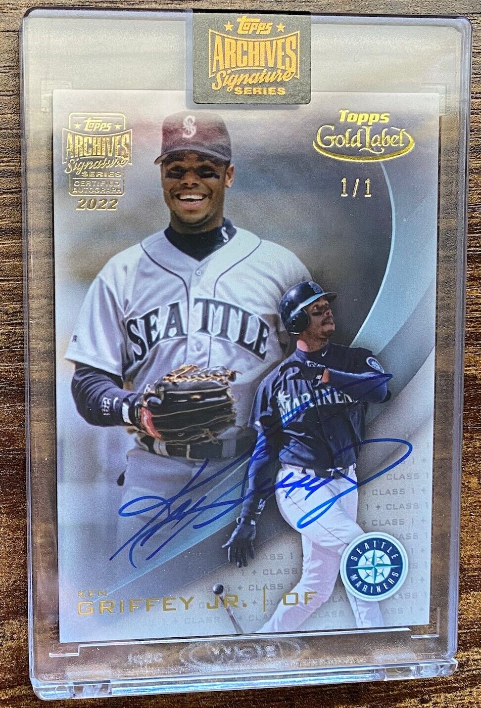 Ken Griffey Jr. 1/1 On Card Auto 2022 Topps Archives Ken Griffey Jr. 1/1 On Card Auto 2022 Topps Archives
