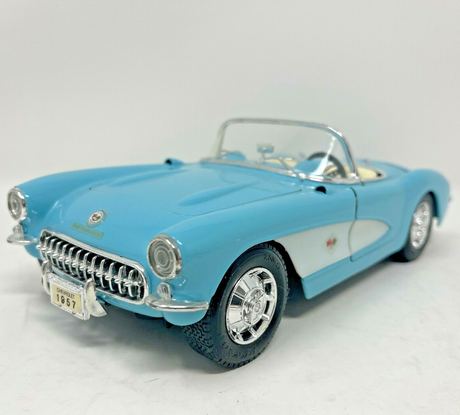 Burago 1957 Chevrolet Corvette 1:18 Blue / White Die Cast | eBay Burago 1957 Chevrolet Corvette 1:18 Blue / White Die Cast | eBay