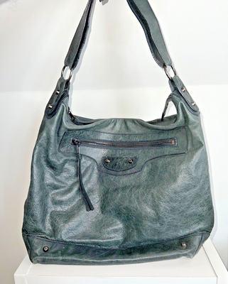Balenciaga men's day best sale bag
