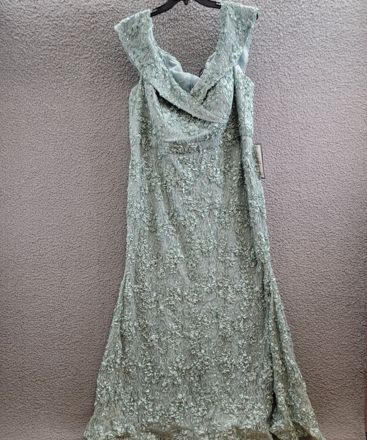XSCAPE Plus Size Embellished Lace Off-The-Shoulder Gown Women's 22W Sage Zip - Picture 2 of 16