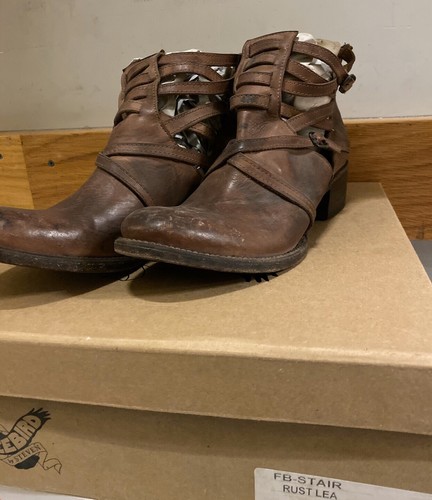 Pre-owned Freebird By Steven Distressed Stair Ankle Boot Rust Sz 11 Rare