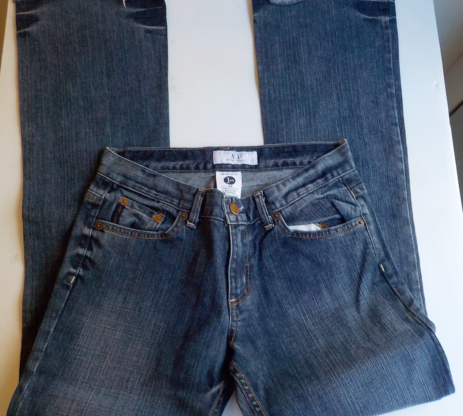 【Armani Exchange】メタリック ストレート ジーンズ※送関込 Armani Exchange ストレートジーンズ | ブルー | FARFETCH JP