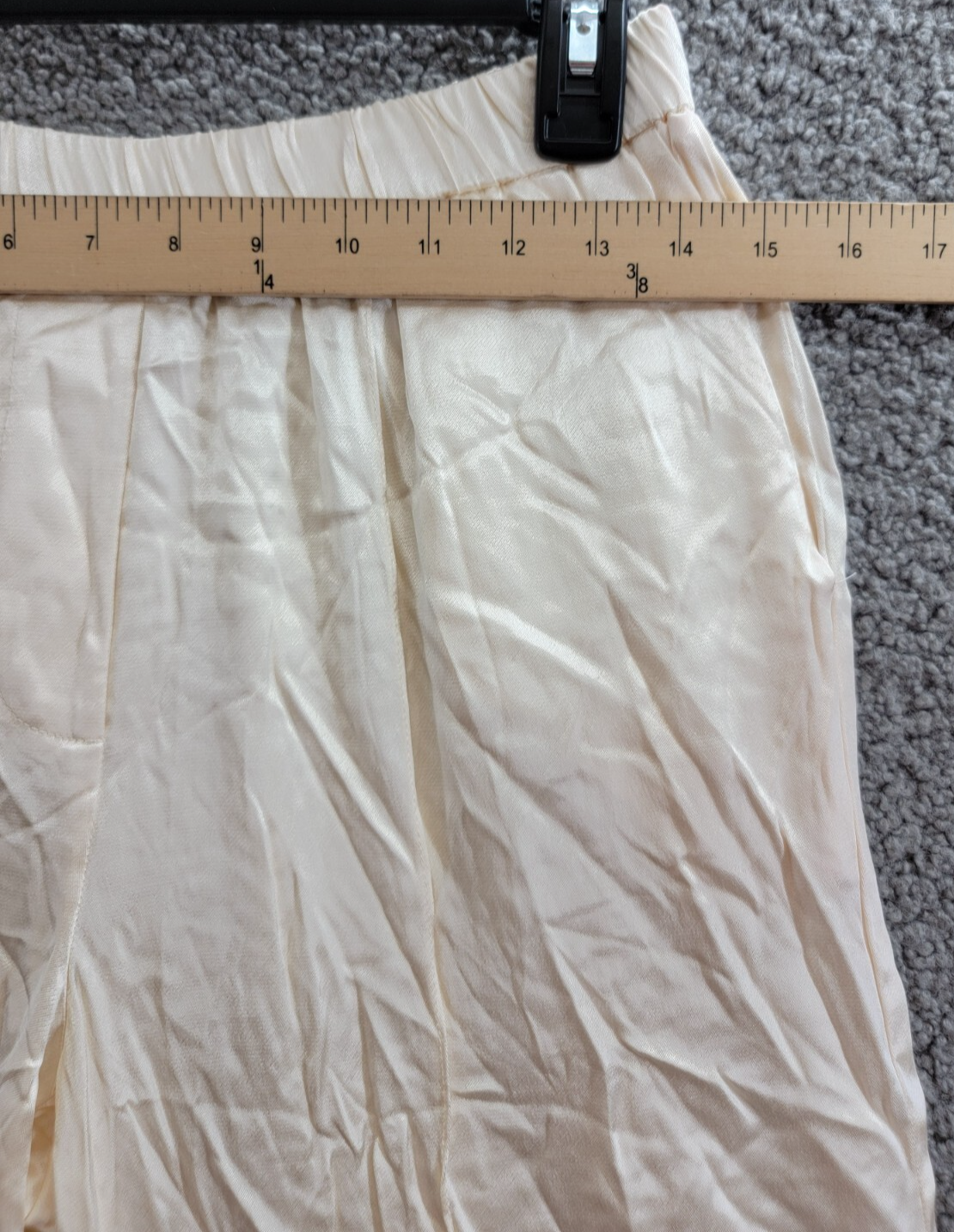 WAYF Fynn Satin Wide Leg Pants Women's S Cream Elastic Waist Pull On Styling~ - Picture 5 of 17