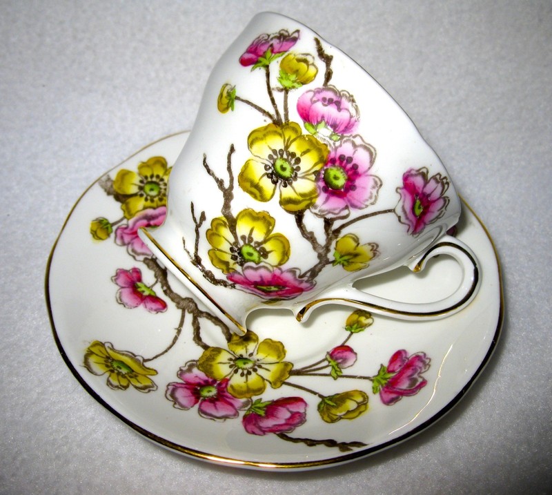 Almond Salisbury Fine Bone China England ~Teacup and Saucer  Pink~Yellow Flowers