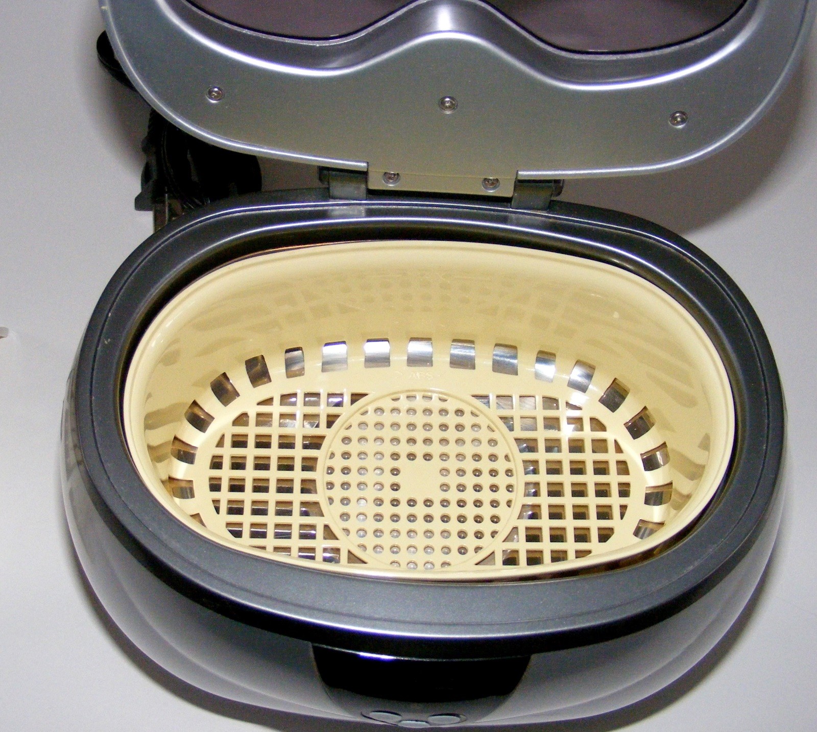 Brookstone Ultrasonic Jewelry Cleaner Model CD-3800A