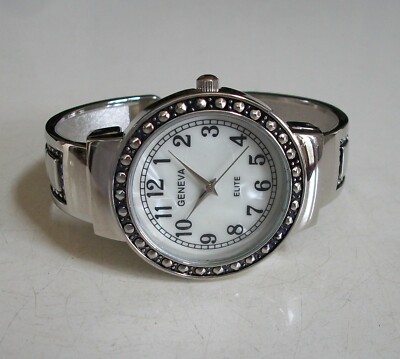 WOMEN'S NUMBER DIAL SILVER FINISH FASHION CASUAL BANGLE CUFF WATCH
