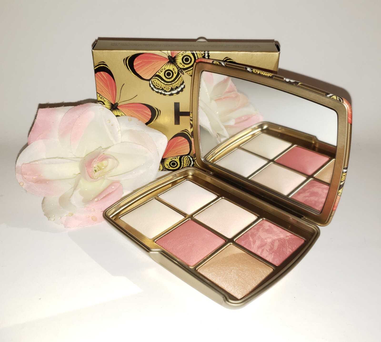 Hourglass Ambient Lighting Edit Unlocked Cheek Face Palette