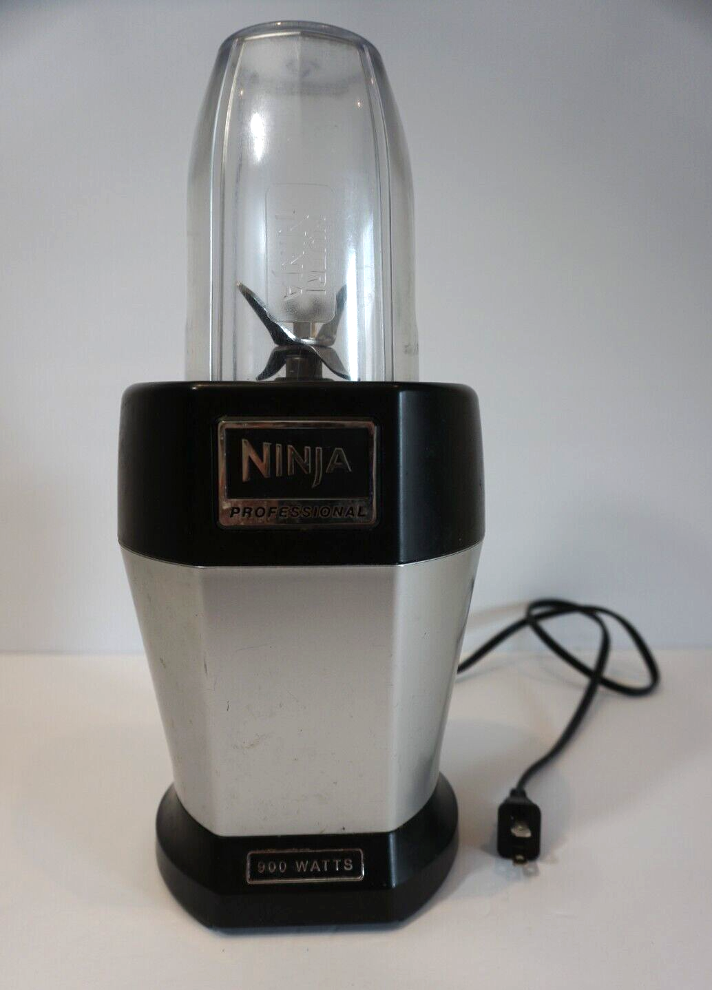 NINJA PROFESSIONAL BLENDER 900 WATTS + BOTTLE