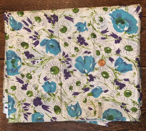 Vtg Silky Satin Fabric Floral Design Turquoise Purple & Daisy Flowers 5yds