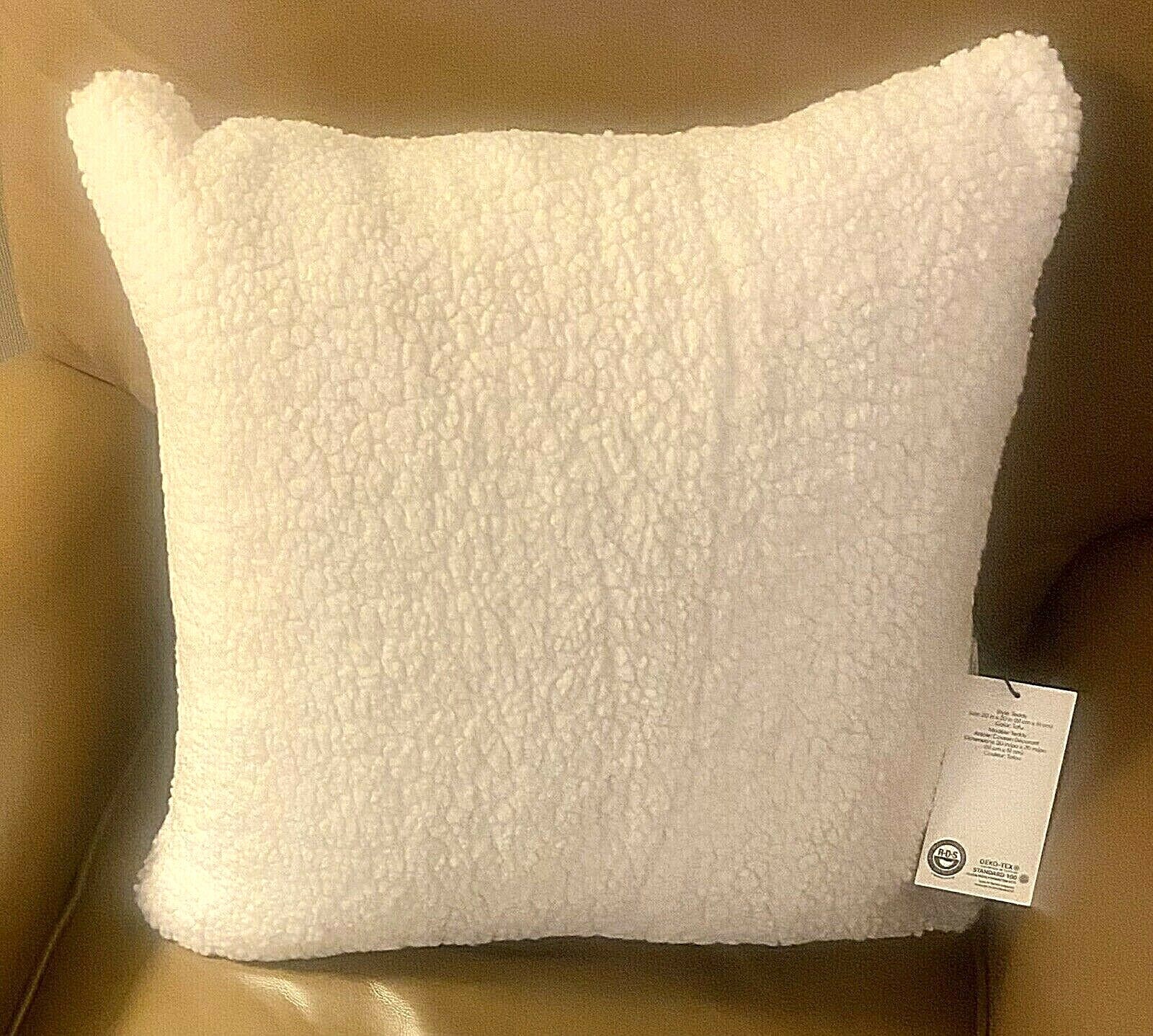 Calvin klein cushions 2025