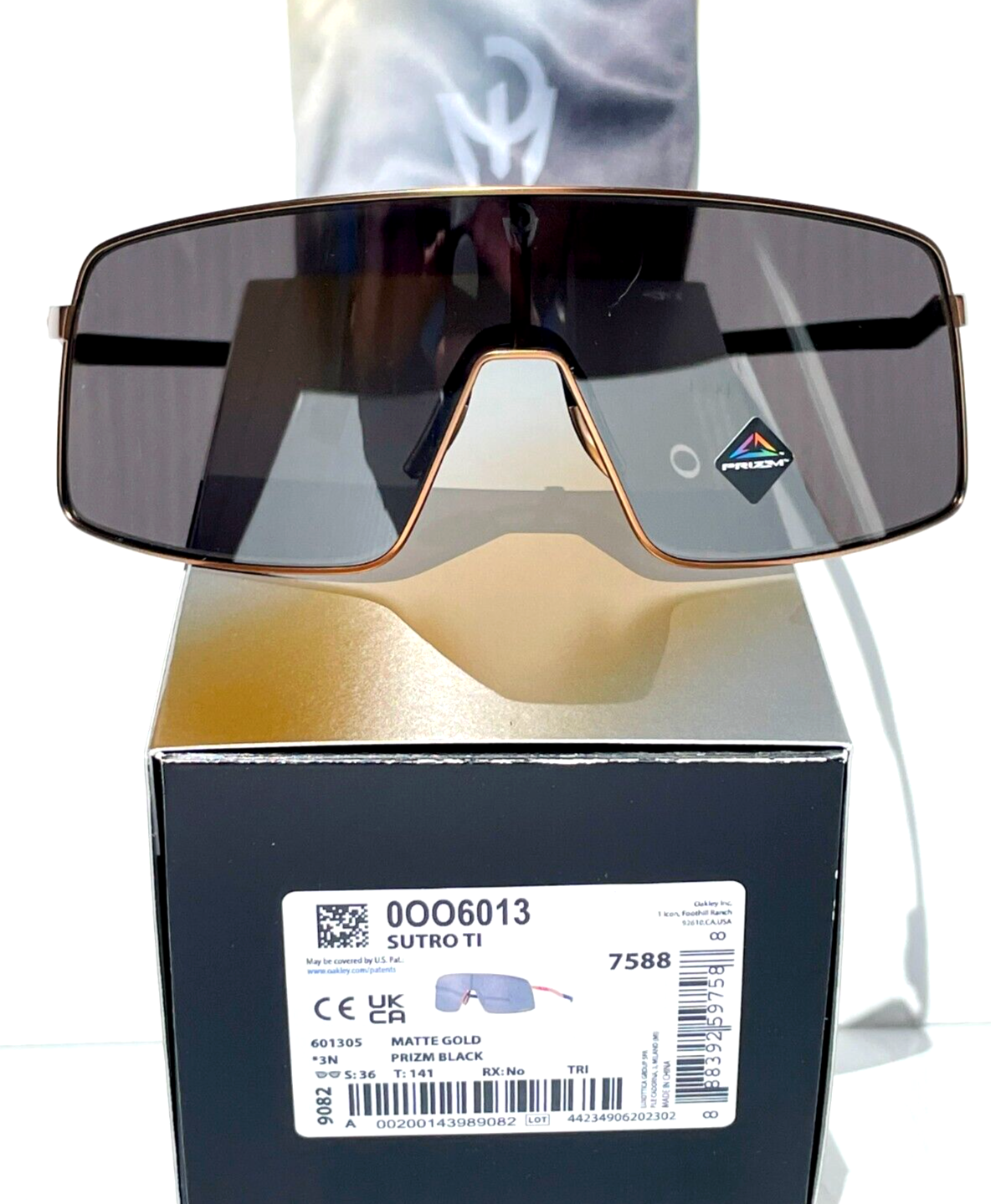 Pre-owned Oakley Sutro Ti Mahomes Matte Gold Prizm Black Lens Sunglass 6013-05