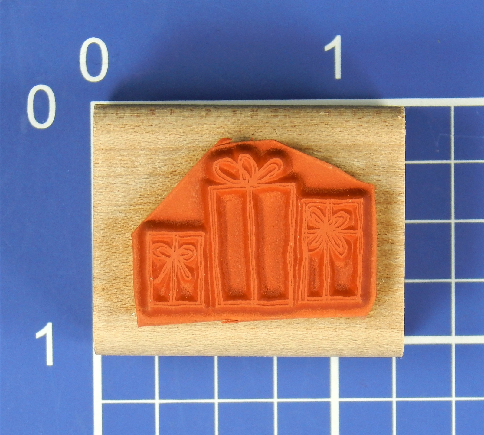 Three Wrapped PRESENTS / GIFTS, Wood Mounted Rubber Stamp by Stampin' Up!  EUC!