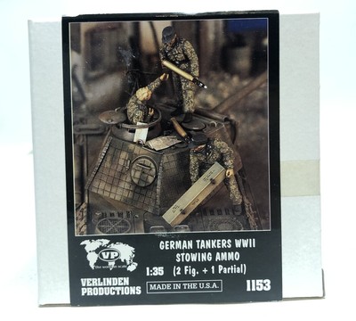 Verlinden Productions German Tankers WWII Stowing Ammo 1:35 Scale Model 1153