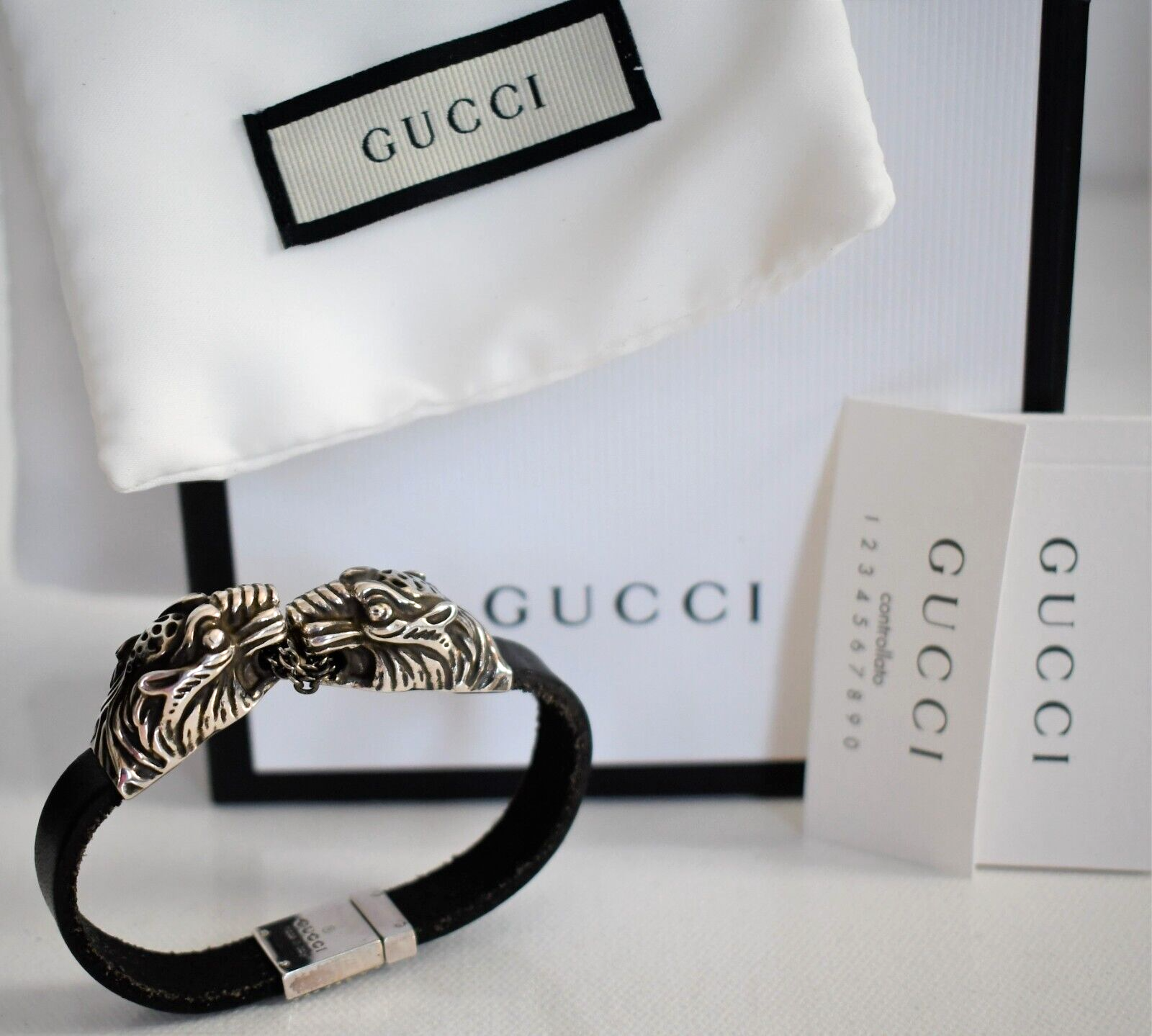 Gucci Black Leather Double Wrap Bracelet with Feline Heads & Studs - Bracelet / Base Metal | Pre-owned & Certified | used Second Hand | Unisex