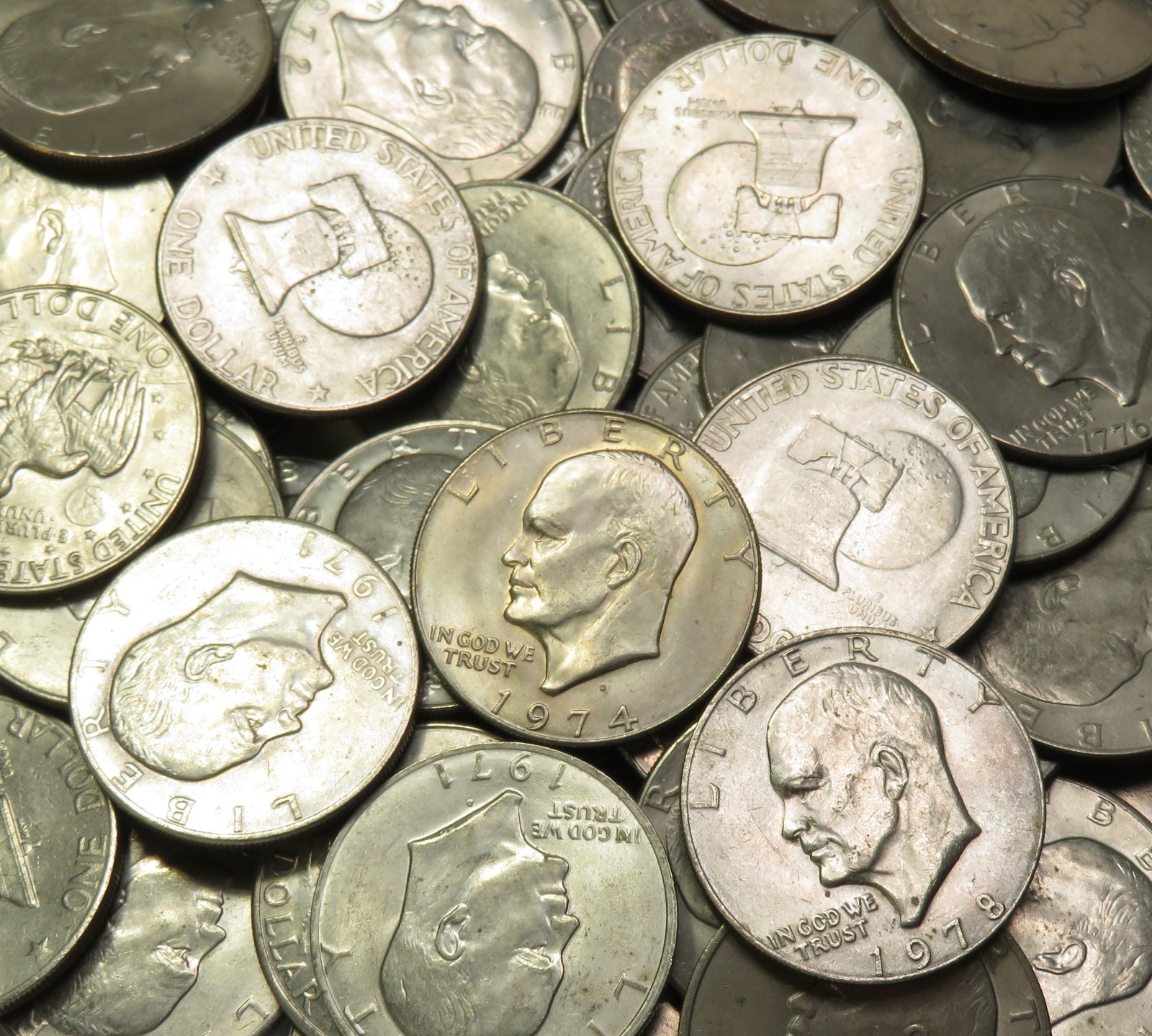 x20 Ikes Eisenhower Dollars $20 FACE 1 ROLL of $1 US Coin Lot Item #8601BB