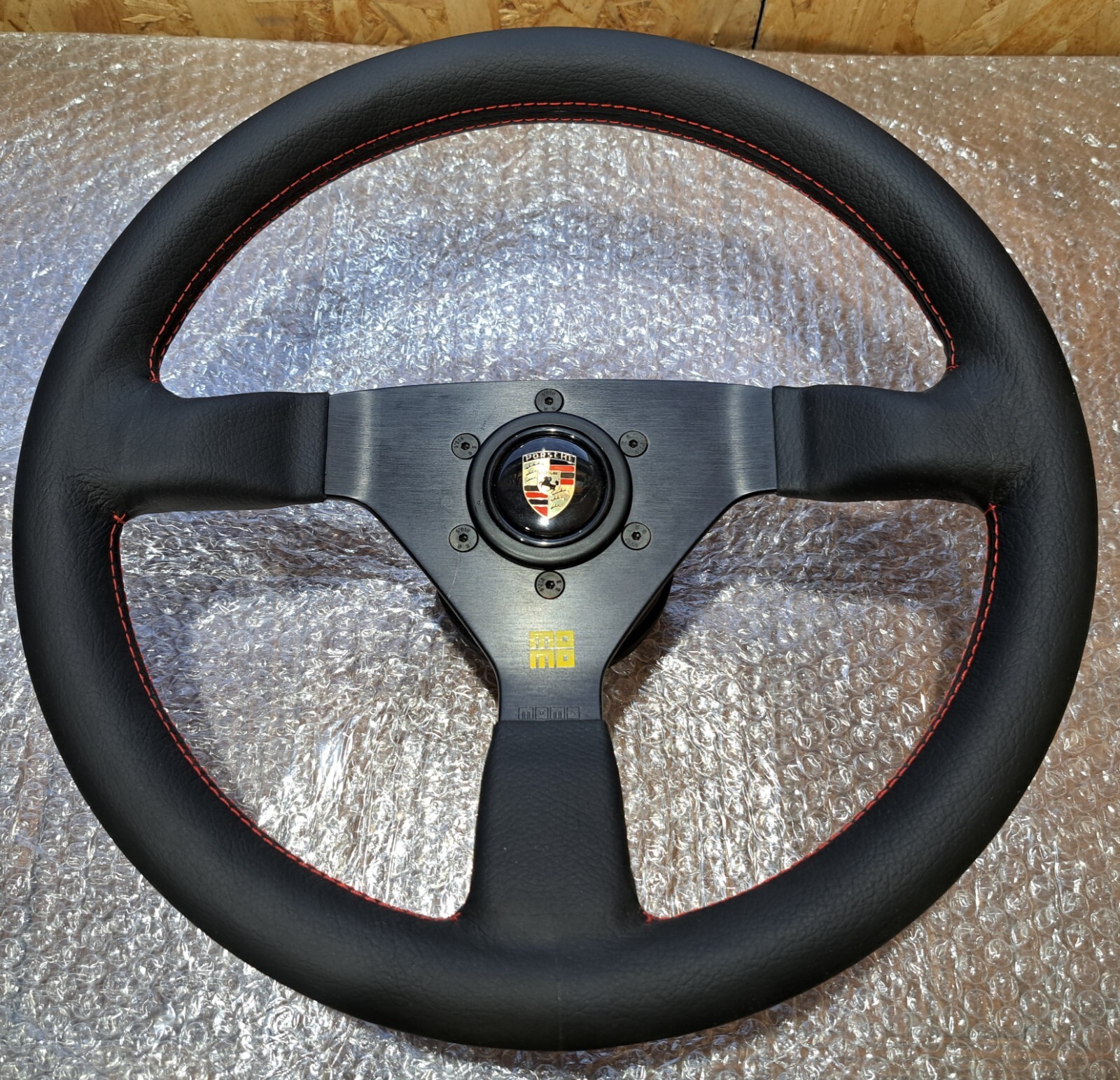 (172)ｍｏｍｏ Vintage Momo leather steering wheel Porsche 911 G-model New