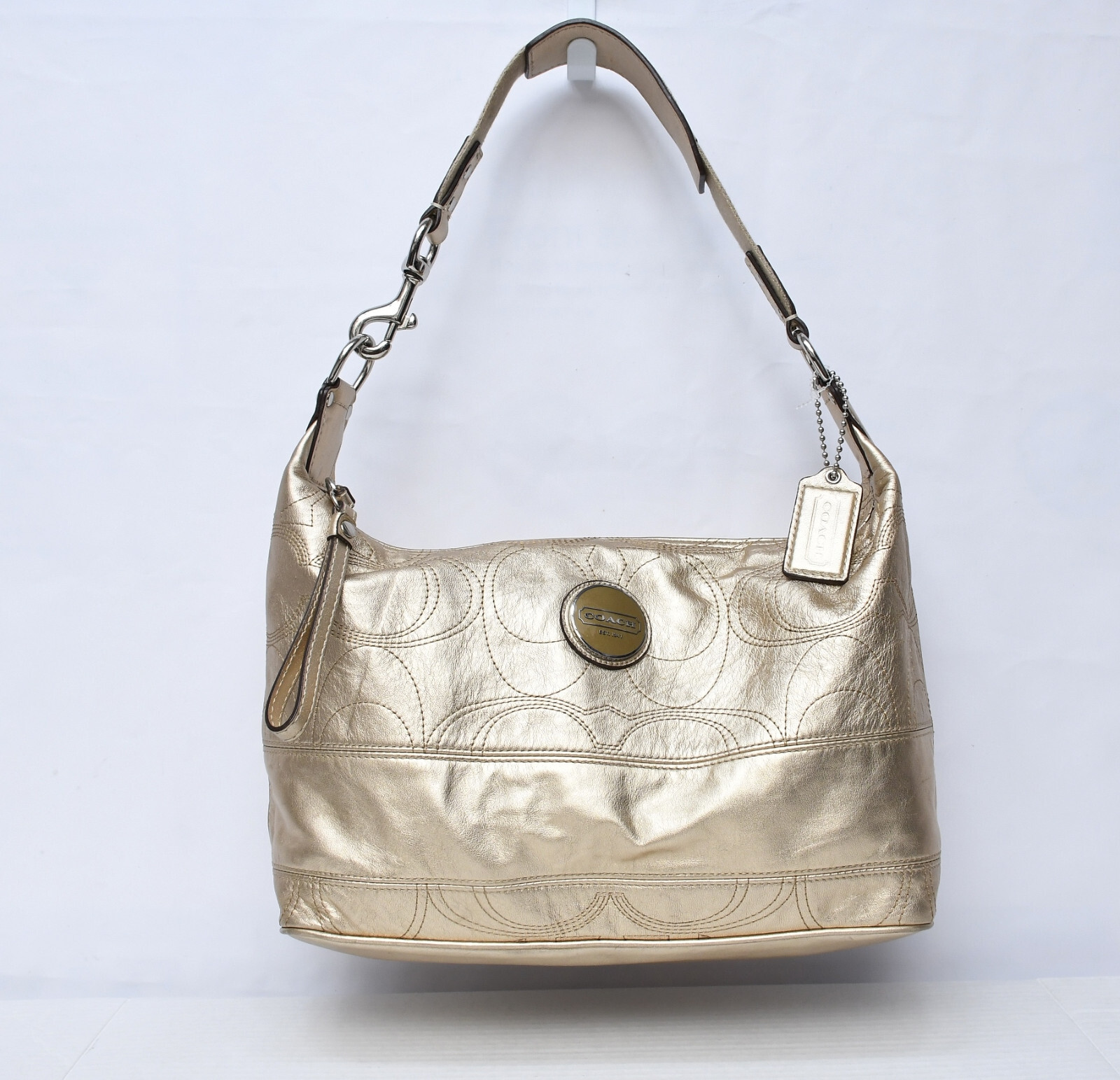 バッグ Coach Signature Hobo Shoulder Bag Beige Coach Beige Signature C Mini Hobo Bag – Rediscover Vintage