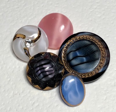 BLACK ENAMEL and BLACK Dome Button A13