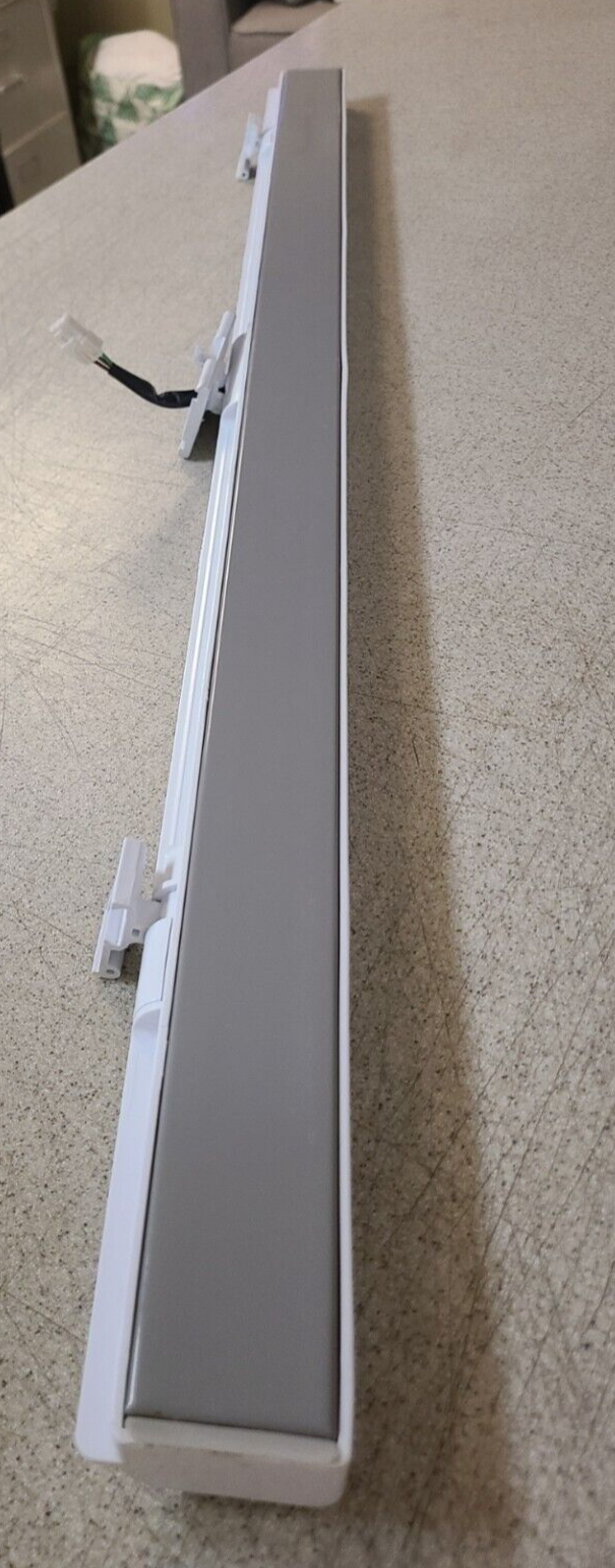 みなページ UR36B, Refrigerator, Single Section Undercounter, Stainless