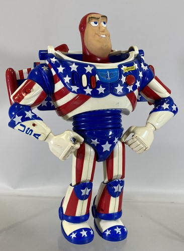 Stars & Stripes Buzz Lightyear フィギュア Stars & Stripes Buzz Lightyear Review - YouTube