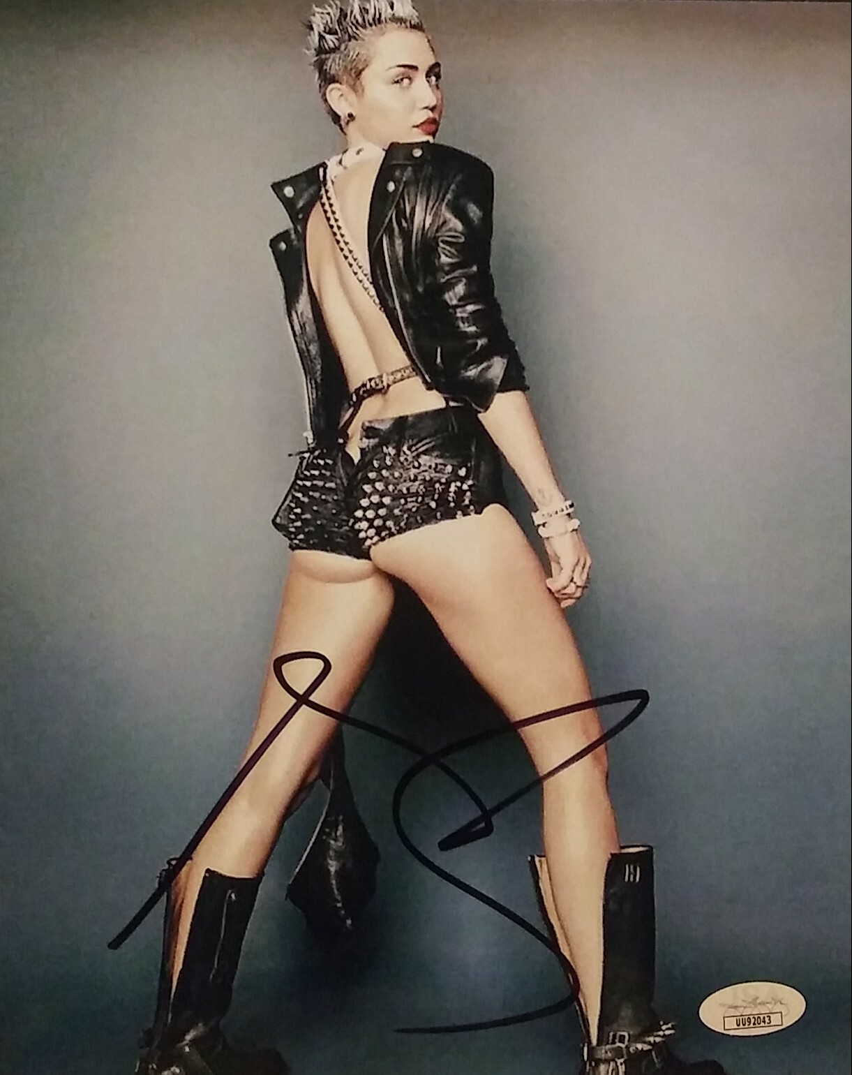 Miley Cyrus signed 8 x 10 COA JSA | eBay