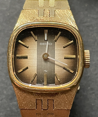 Seiko women's hotsell watch gold