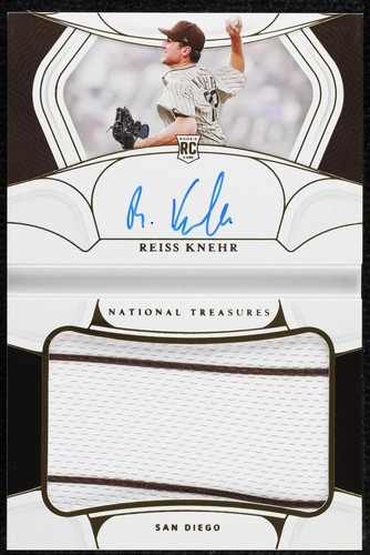 2022 Panini National Treasures World Cup Auto Card : Arturo