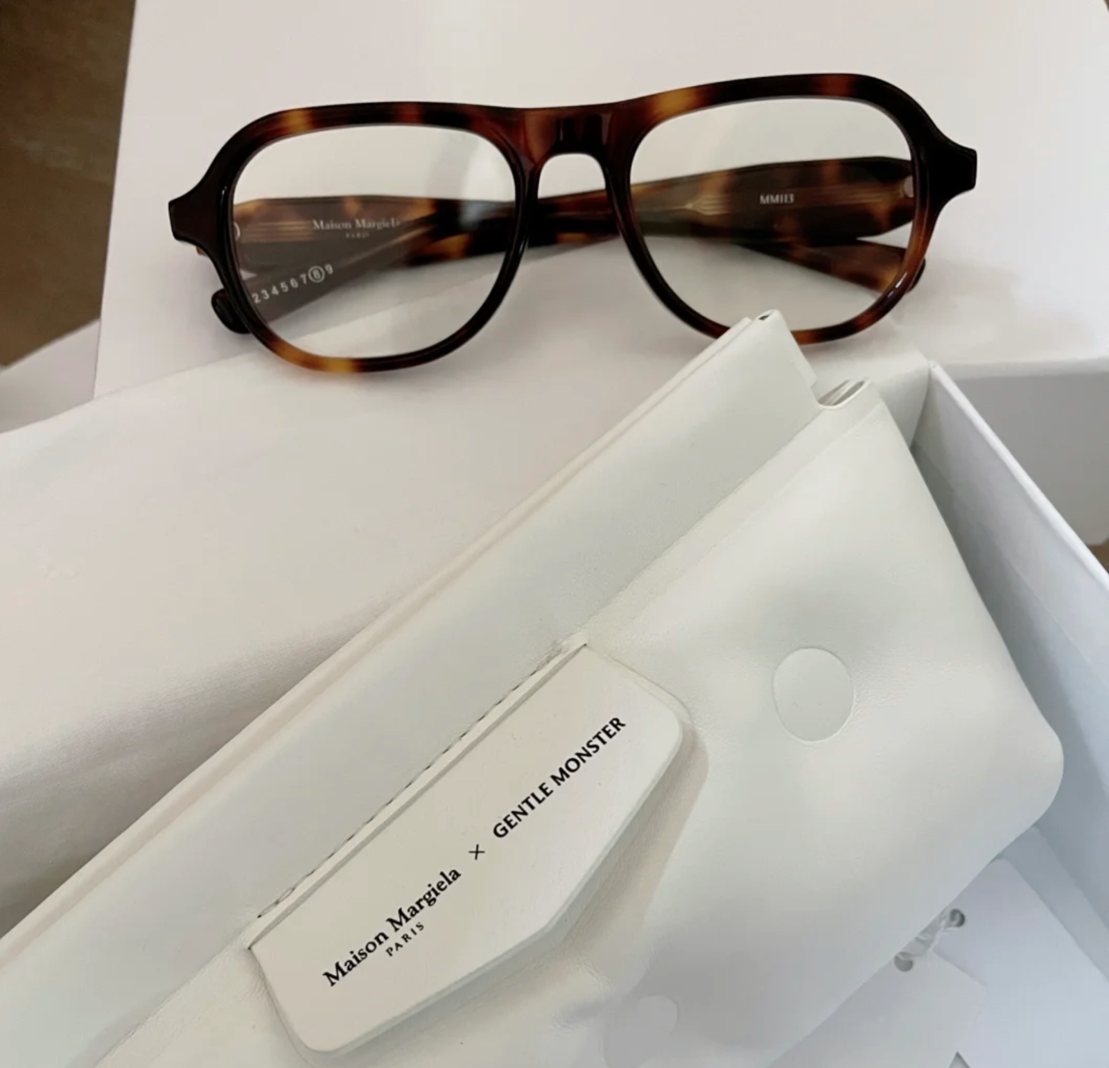 小物 GENTLE MONSTER Gauss 01 | Gentle Monster