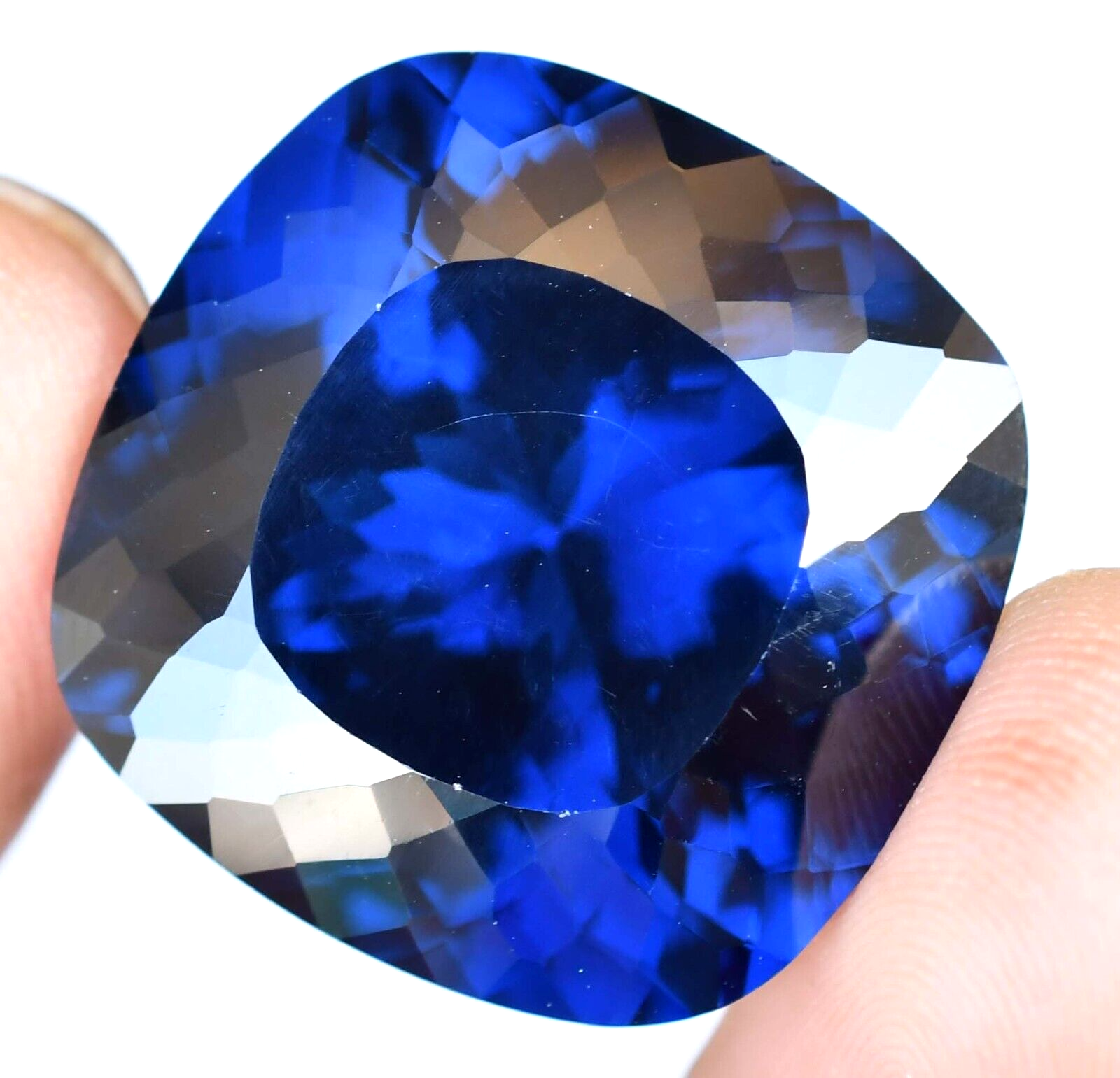Deep blue tanzanite discount