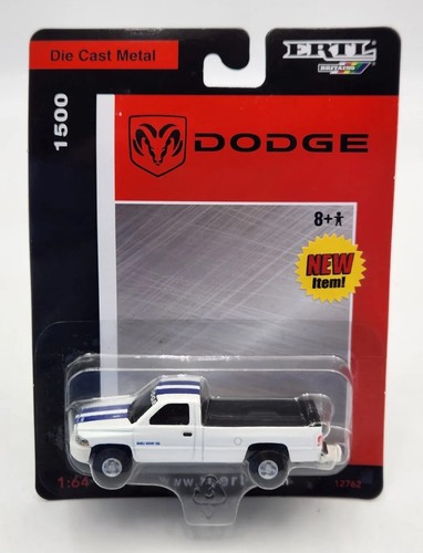 レア！！　アメ車　ミニカー　1/16 ダッジ　RAM1500 V8 ミニカー 新製品 開封】'19 ダッジ『ラム 1500』シルバー
