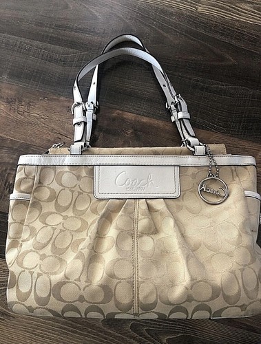 Coach Vintage Rare Gallery Tote Bag White/Beige Signature