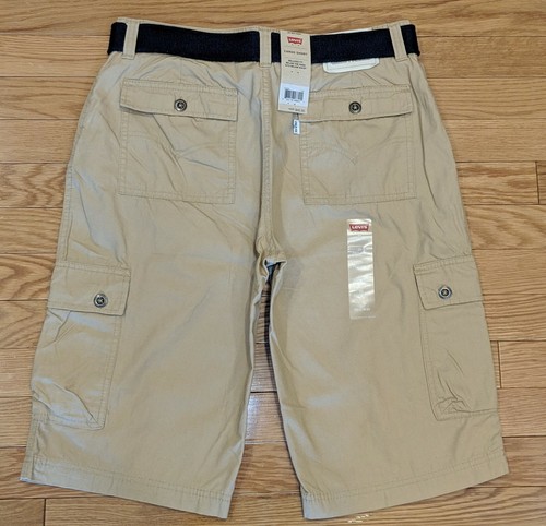 Levi's Casual Career Uniform Multi -Use Cargo  shorts(beige) w belt Size 20 w30