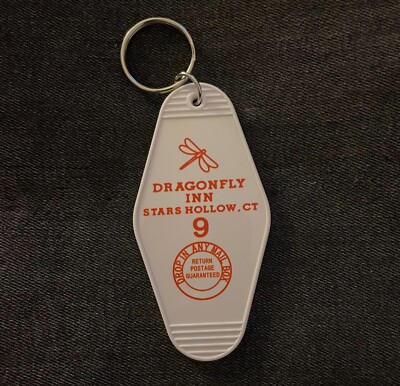 Gilmore Girls - Dragonfly Inn Motel Hotel Key chain tag (WHITE)