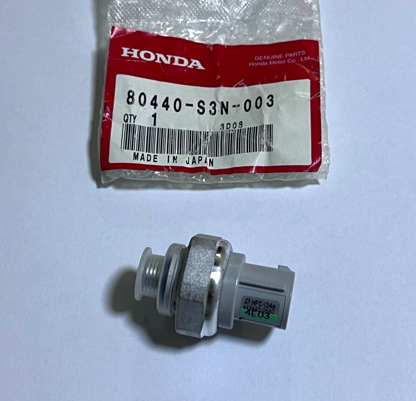 その他 CORAVIN Model3 SL CRV1028 Amazon｜【国内正規品】Coravin Model3 SL CRV1028 グレイ
