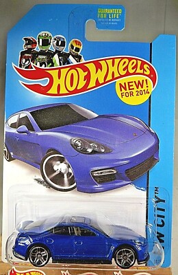2014 Hot Wheels #40 HW City-Speed Team PORSCHE PANAMERA Blue Variant w/Pr5 Spoke