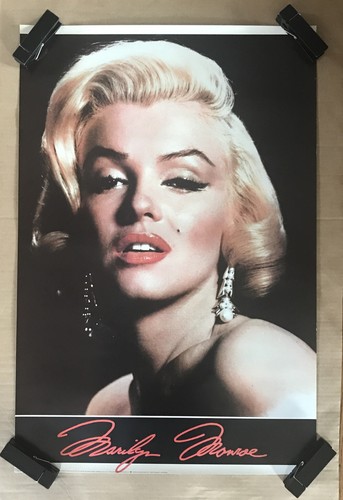 MARILYN MONROE LIFE OF 1926-1962 & 切手シート Marilyn Monroe | National Postal Museum