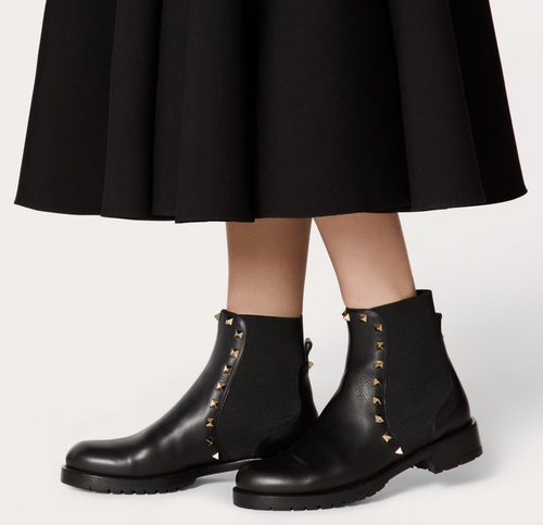 Pre-owned Valentino Garavani Valentino Rockstud Chelsea 20mm Black Leather Stud Heel Short Ankle Flat Boot 37