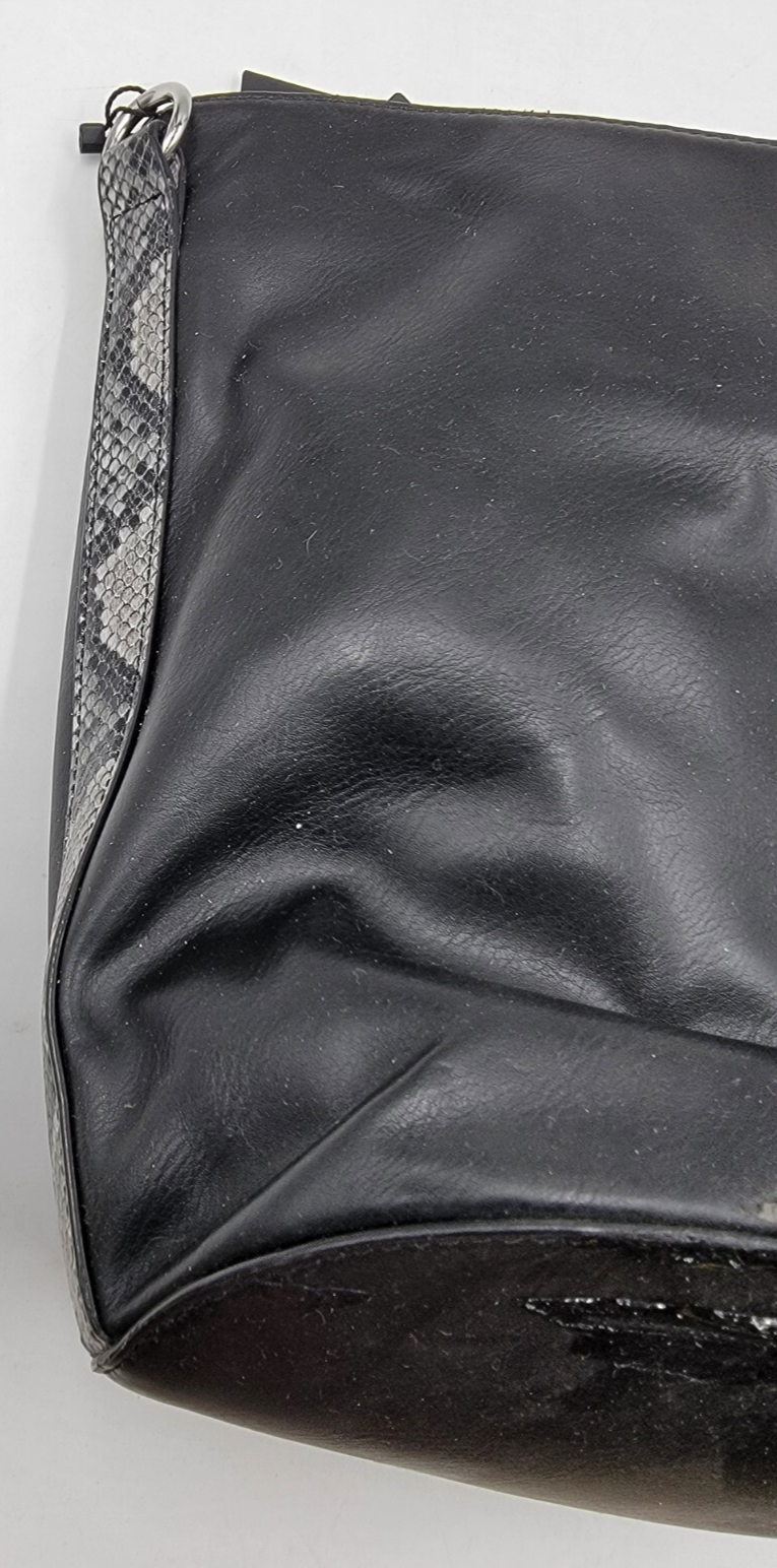 Circus by Sam Edelman Canyon Bucket Bag Women's Black Magnetic Snap Closure - Picture 2 of 12