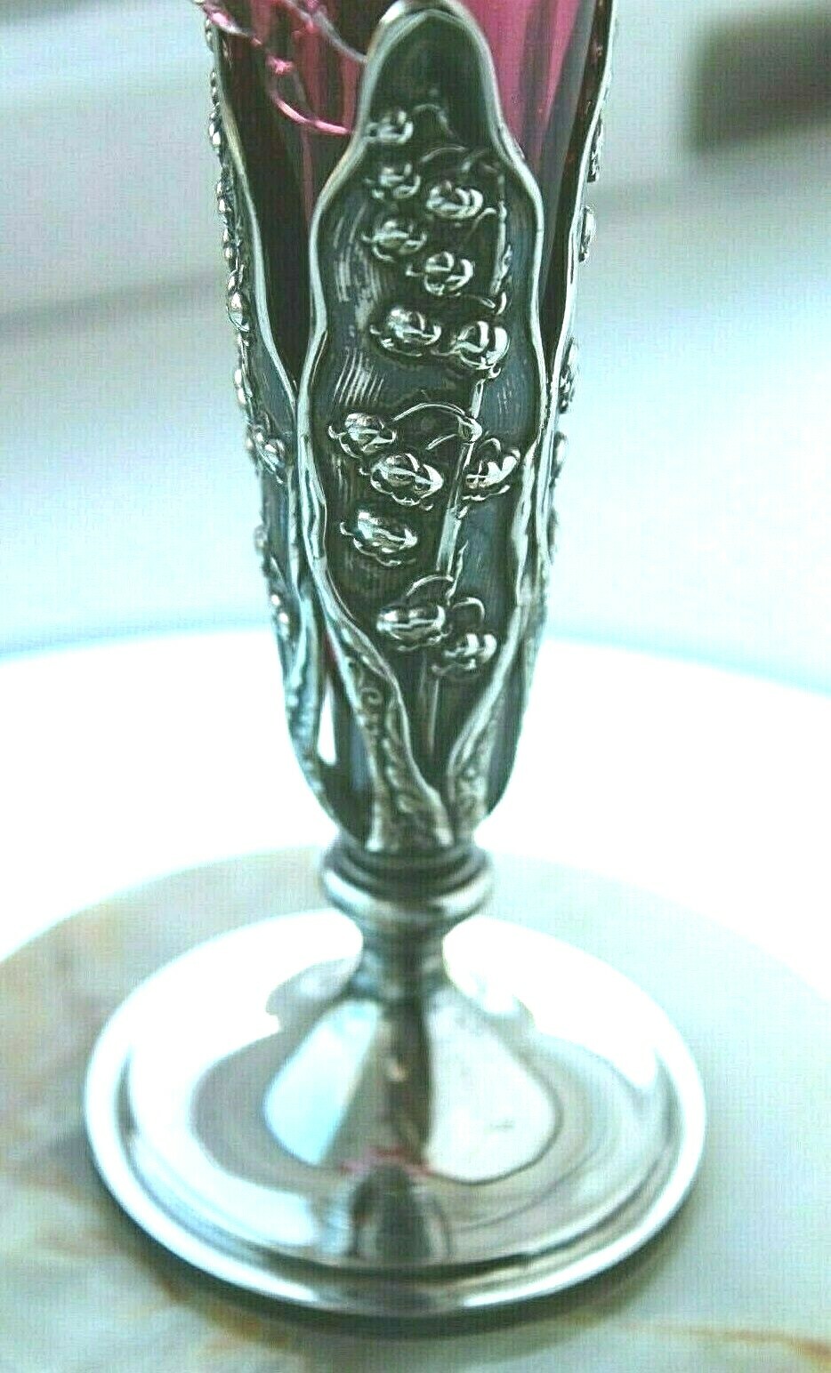 ANTIQUE VICTORIAN CRANBERRY GLASS RUFFLED VASE SILVER LILY VALLEY HOLDER RIGAREE